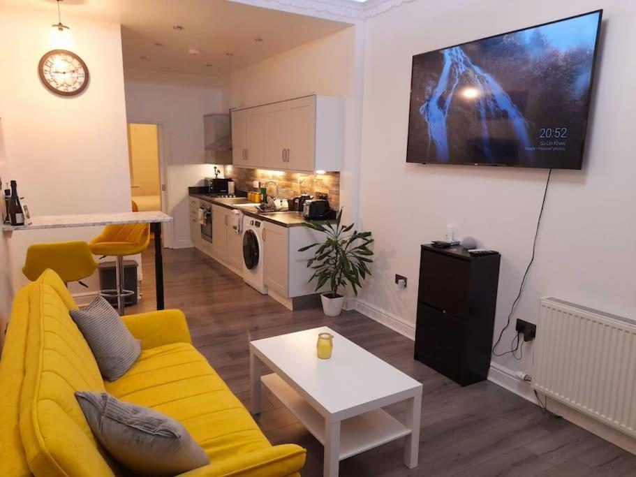 Modern Flat Near City Centre. Apartment Edinburgh Bagian luar foto